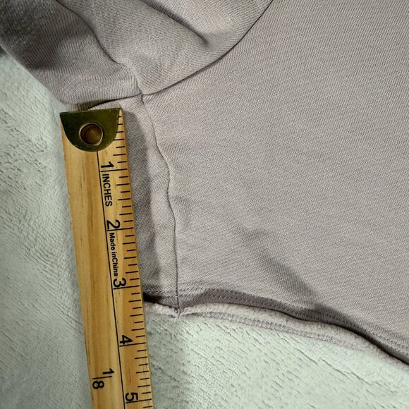 Alo Yoga Sweat Shorts Women Size XS Dusty Pink 3'' Inseam Soft Running Gym - Picture 2 of 16